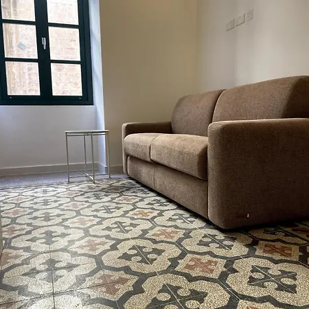 The Old Mint House Sleeps 15 Σπίτι διακοπών