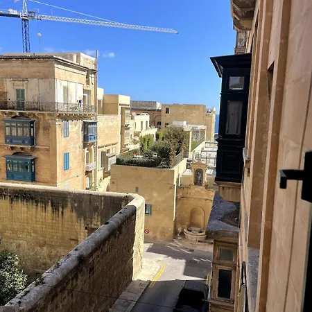 Σπίτι διακοπών The Old Mint House Sleeps 15 *