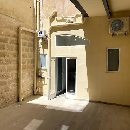 度假居 The Old Mint House Sleeps 15 *