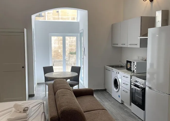 The Old Mint House Sleeps 15 Tatil Evi